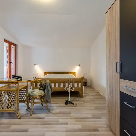 Vacation Uni Obrovac