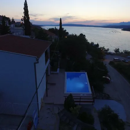 Vacation Uni Obrovac