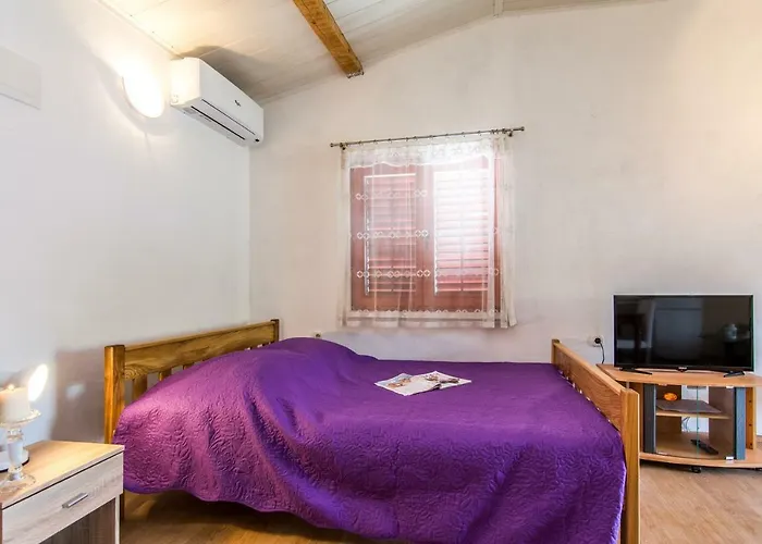 Vacation Uni * أوبروفاتش