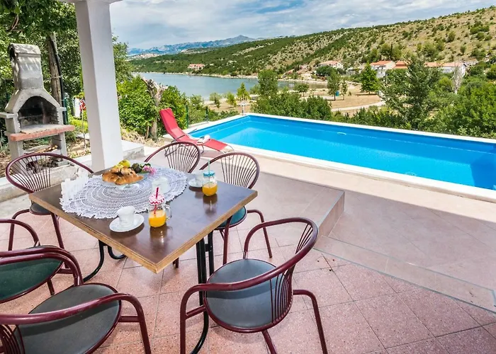 Vacation Uni 別荘 *