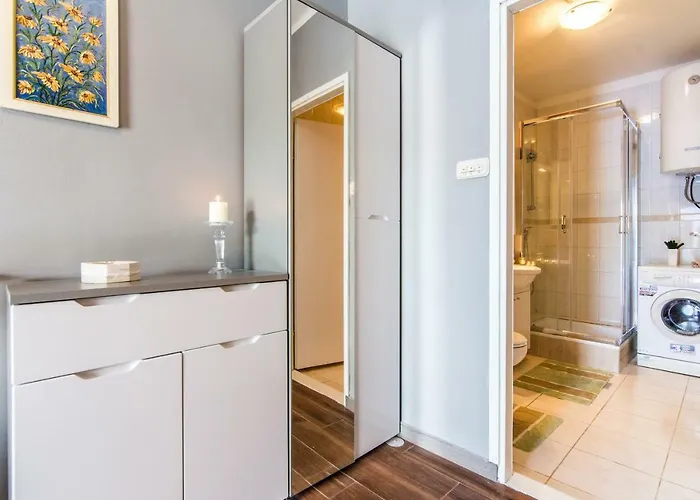 Vacation Uni * أوبروفاتش