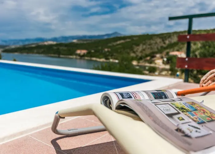 Vacation Uni بيت للعطل