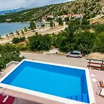 Tatil Evi Vacation Uni Obrovac