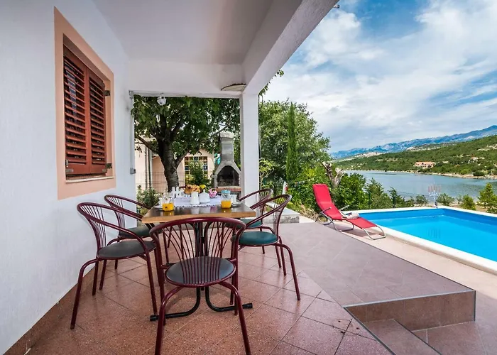 Vacation Uni * אוברובץ