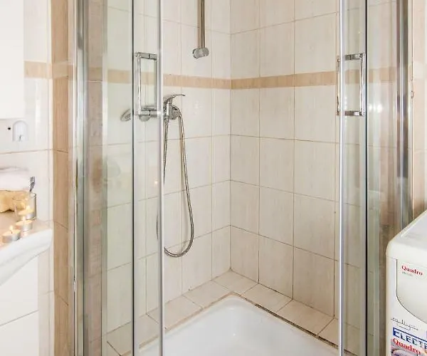 Vacation Uni בית נופש אוברובץ